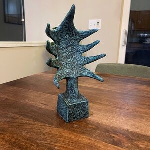 Beetlejuice Movie Delia Deetz Statue Sculpture 12" (Spirit
Halloween Exclusive)